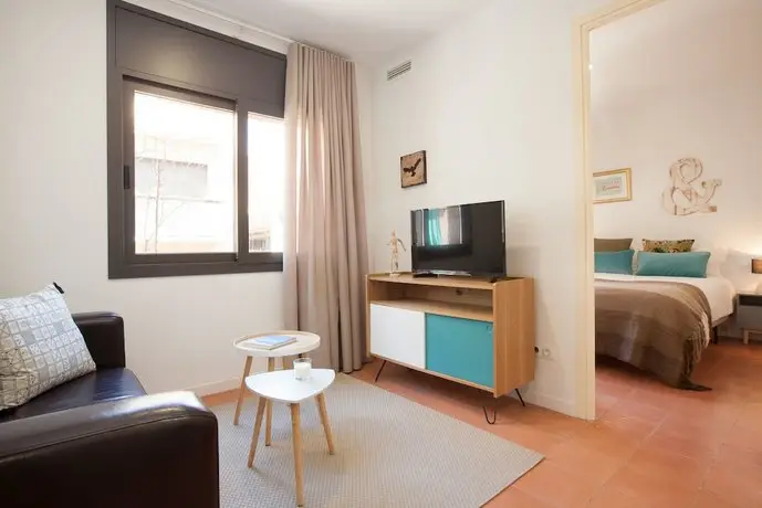 Click&Flat Europa Fira Apartments 