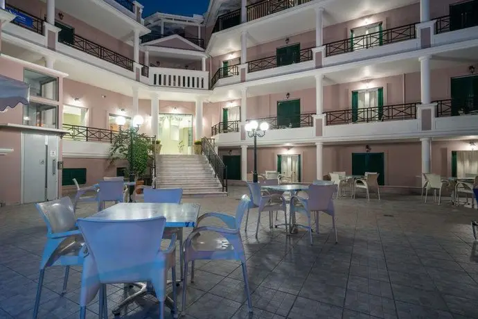 Alamis Apartments