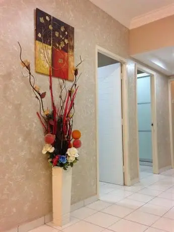 Cozy Homestay at Putra Place