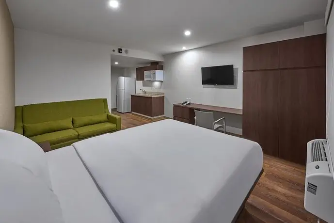 Extended Suites Tijuana Macroplaza 