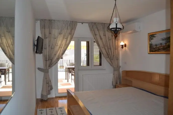 Viola Istra Guest House