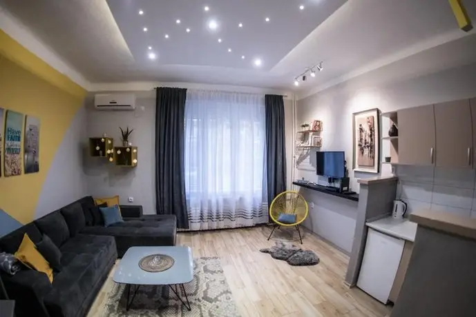 Apartment Bright Novi Sad