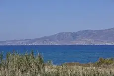 Aqua Breeze Villas on the beach 