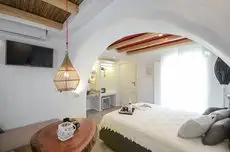 Naxos Island Escape Suites 