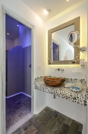 Naxos Island Escape Suites 