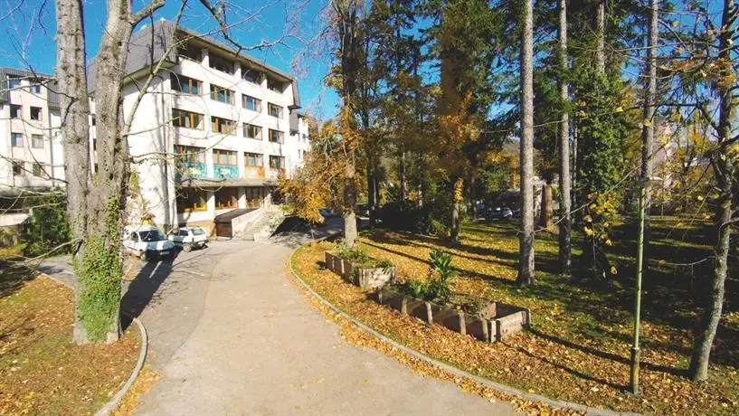 Youth Hostel Proteus Postojna