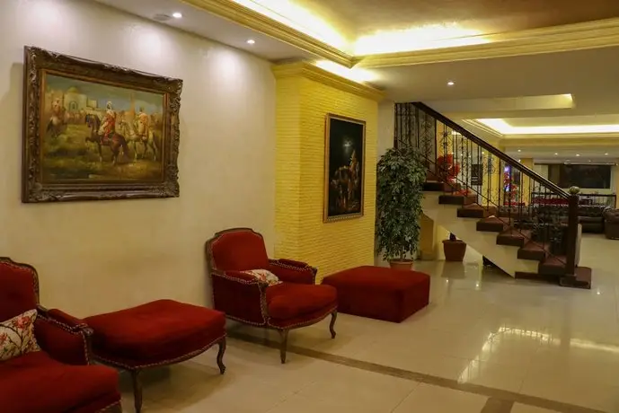 Grand Suites Hotel