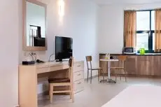 Golden View Serviced Apartments 