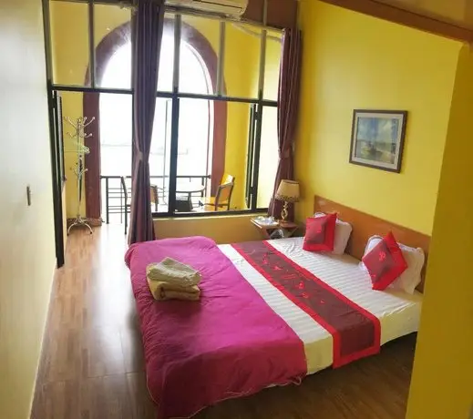 LePont Bungalow Hostel 