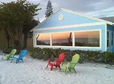 A House on Siesta Beach by Beachside Management 