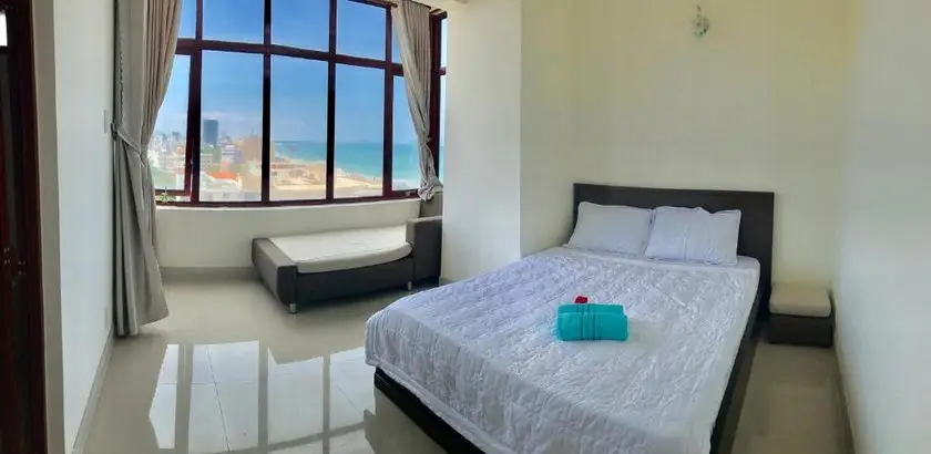 Three Bedroom Sea View Apartment 