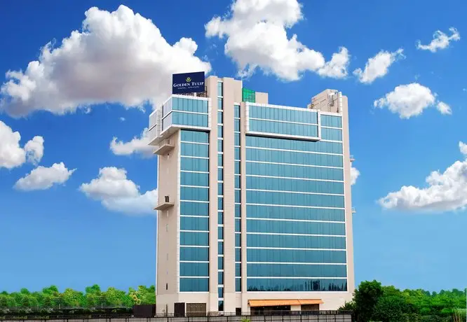 Golden Tulip Suites Gurgaon