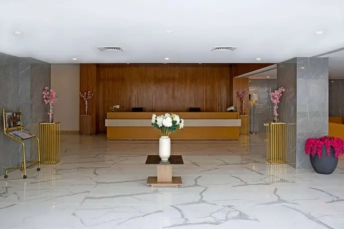 Golden Tulip Suites Gurgaon