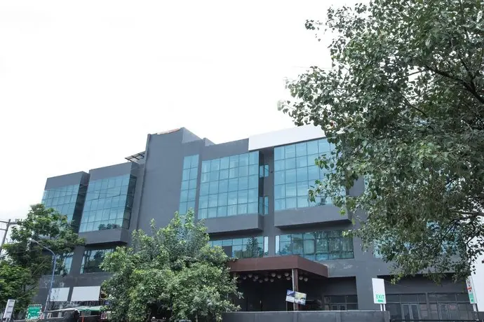 Cosmopolitan Hotel Indore