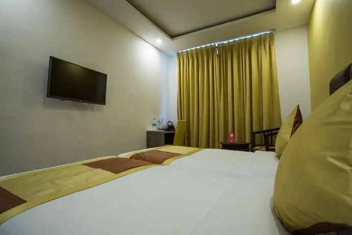 Cosmopolitan Hotel Indore 