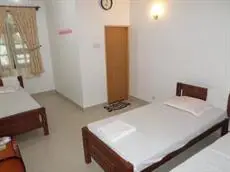 Mayura Rest Inn 