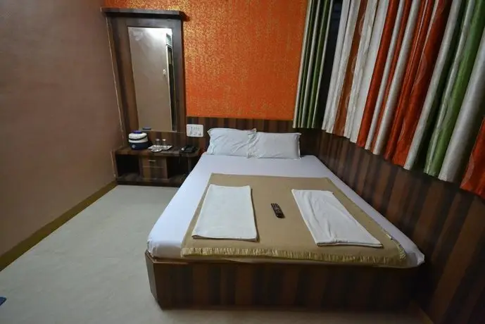 Hotel Sai Hari Prasad Shirdi 