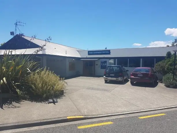 Leopard Hotel Waipukurau