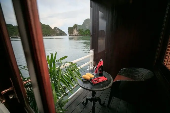 Halong Athena Cruise 