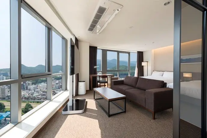 Ramada Encore by Wyndham Busan Haeundae 