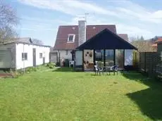 Strandhuset Holiday Home 