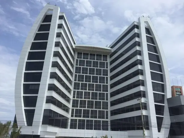 Wyndham Manta Sail Plaza Hotel and Convention Center