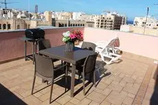 Blue Waters Penthouse in Sliema 