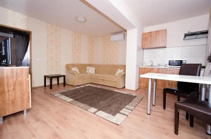 Camere-Apartament Steyna 