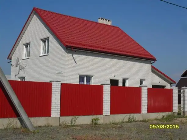 Cottage at Utrennyaya Street