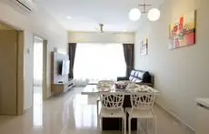 R&L Apartment at Danga Bay Tropez Residence 