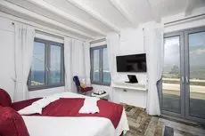 Naxos Rock Villas 