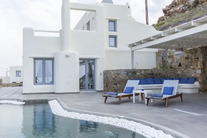 Naxos Rock Villas 