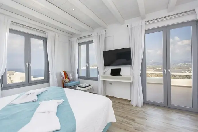 Naxos Rock Villas 