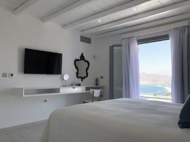 Naxos Rock Villas 