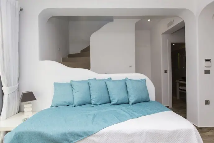 Naxos Rock Villas 