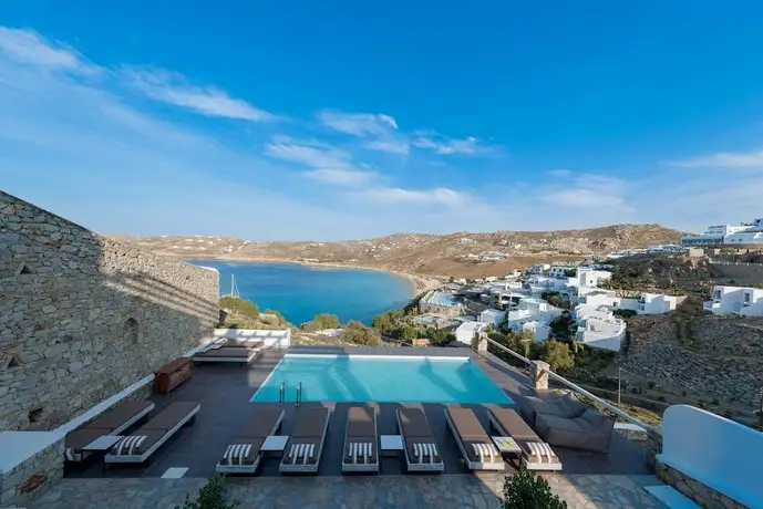 Cova Mykonos Suites