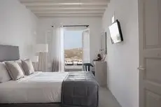 Cova Mykonos Suites 