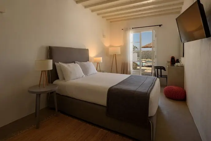 Cova Mykonos Suites 