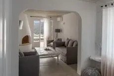 Cova Mykonos Suites 