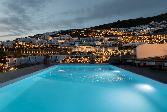 Cova Mykonos Suites 