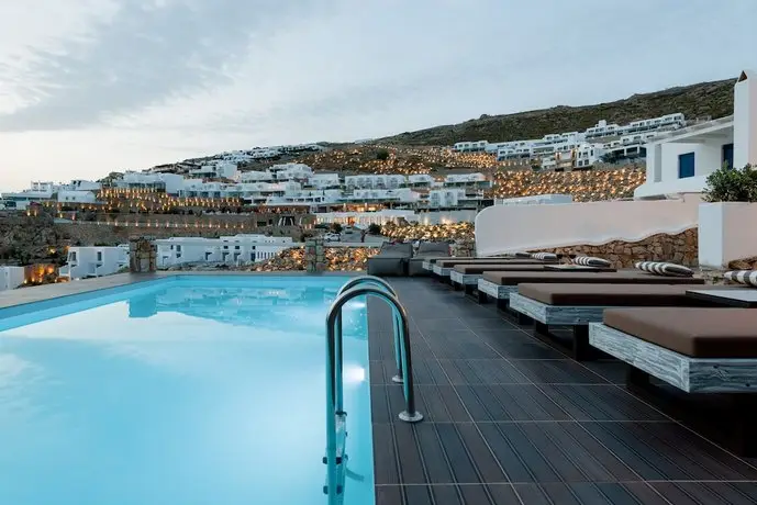 Cova Mykonos Suites 