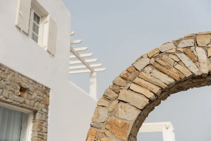 Cova Mykonos Suites 