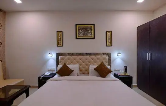 Hotel Raipur Inn 