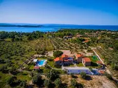 Mediterraneo Luxury Suites Halkidiki 