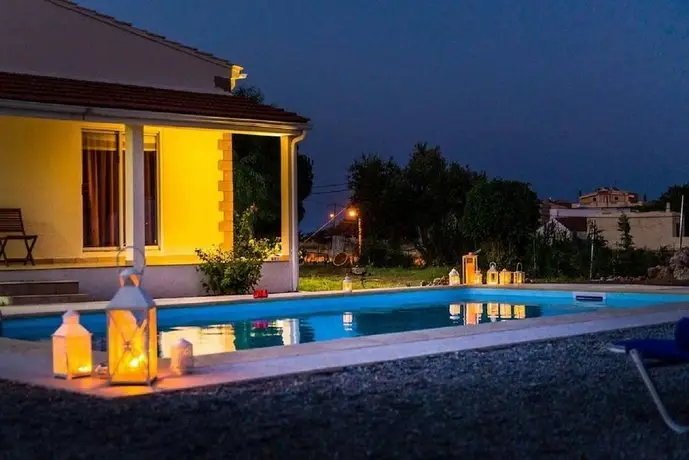 Zizi Sea View Villa