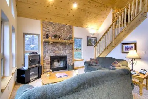 Mountain Aire Three-bedroom Holiday Home