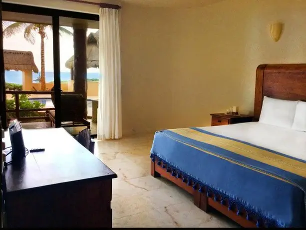 Costa Maya Villas Luxury Condos