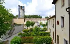 Tuscany Country Apartments 