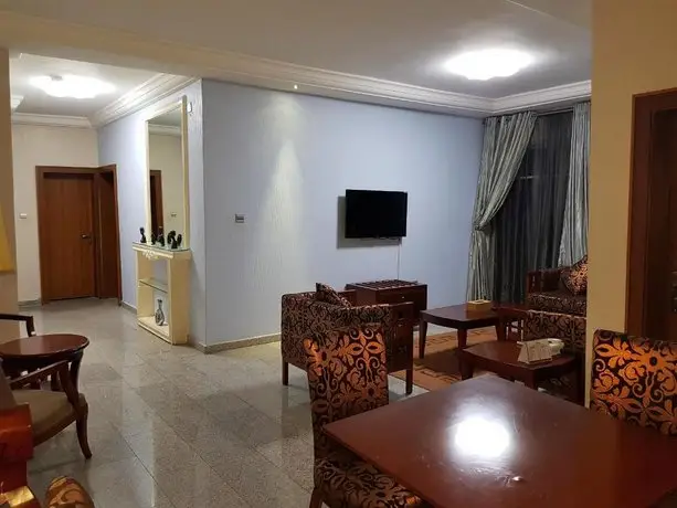 Serendib Hotel & Service Apartments