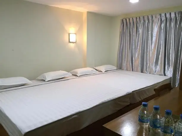 Htun Yadanar Motel